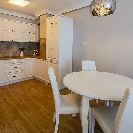 Apartament Paryski Мендзиздроє Екстер'єр фото